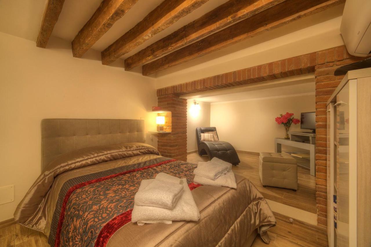 Duomo Luxury Apartment "Palazzo Del Re" Firenze Eksteriør bilde